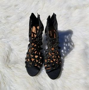 Daisy Fuentes Black Calle Heels Sz 8.5